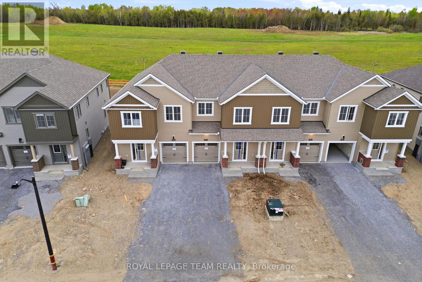 984 DE PENCIER DRIVE, North Grenville, Ontario