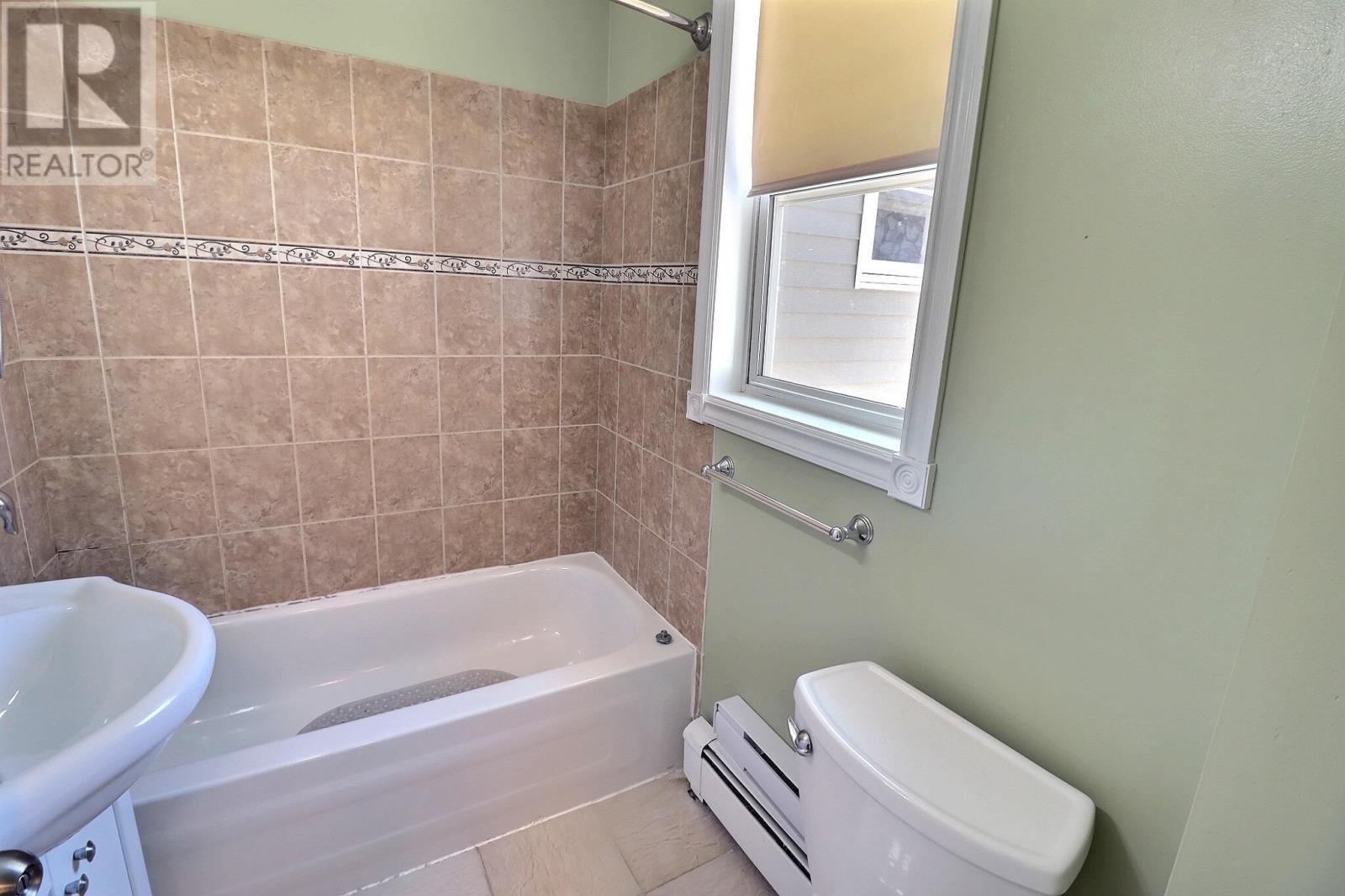 59-61 Spring Park Road, Charlottetown, Prince Edward Island  C1A 3X9 - Photo 6 - 202611108