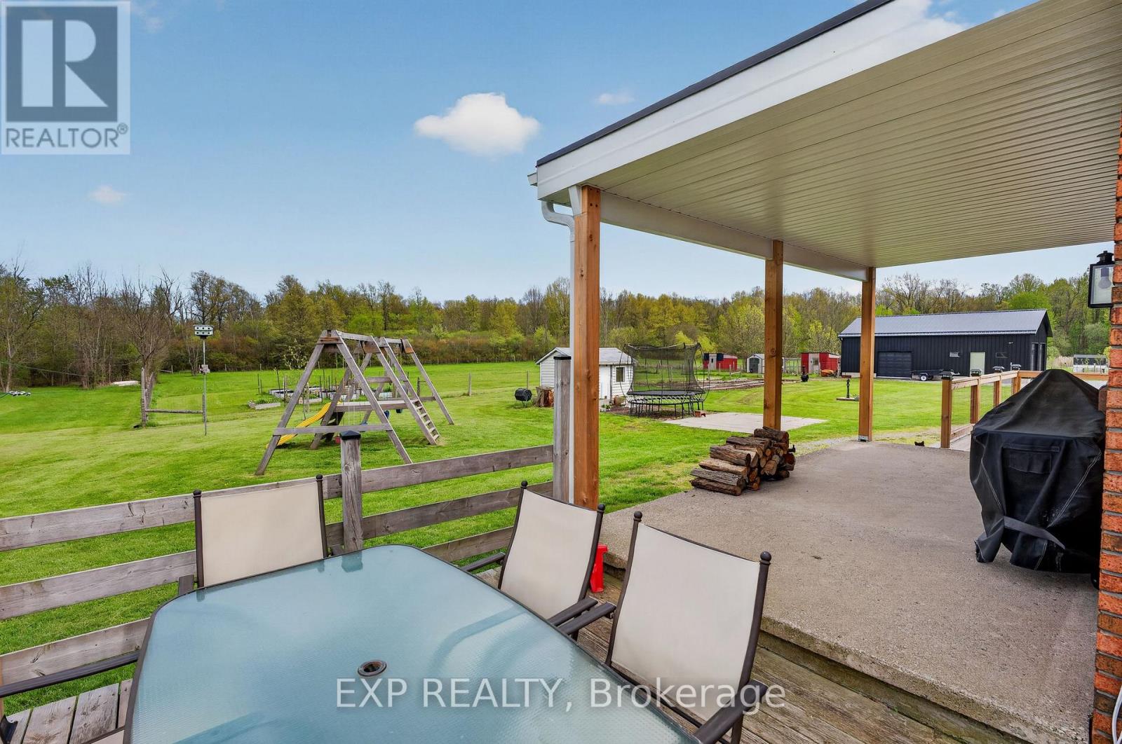 2266 Pettit Road, Fort Erie (Bowen), Ontario  L2A 5M4 - Photo 45 - X13136126