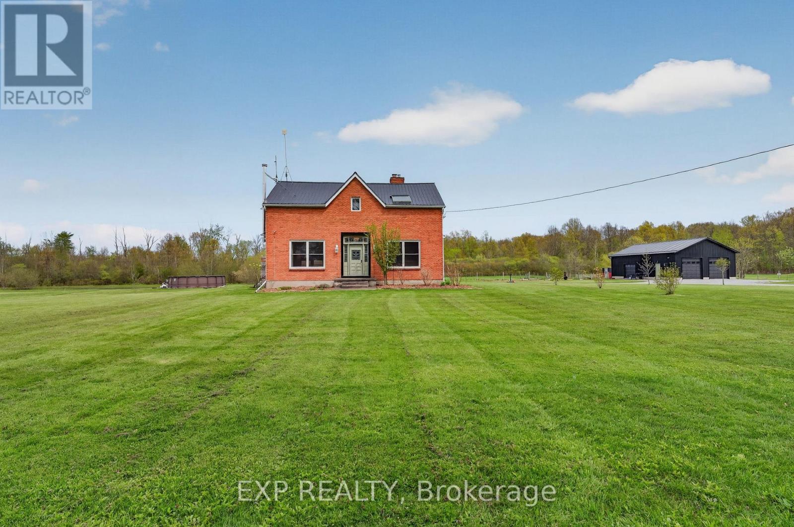 2266 Pettit Road, Fort Erie (Bowen), Ontario  L2A 5M4 - Photo 47 - X13136126