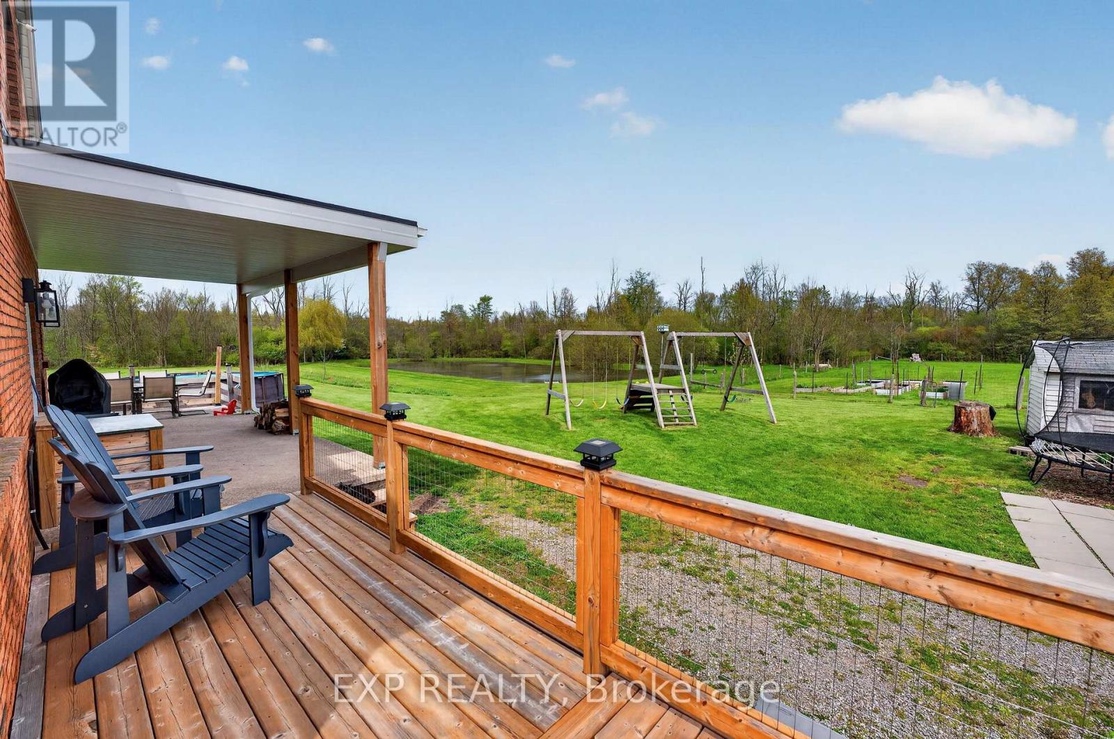 2266 Pettit Road, Fort Erie (Bowen), Ontario  L2A 5M4 - Photo 48 - X13136126