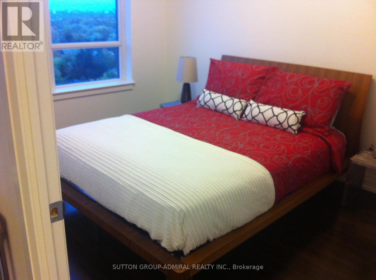 1703 - 7165 Yonge Street, Markham, Ontario  L3T 0C9 - Photo 2 - N13136020