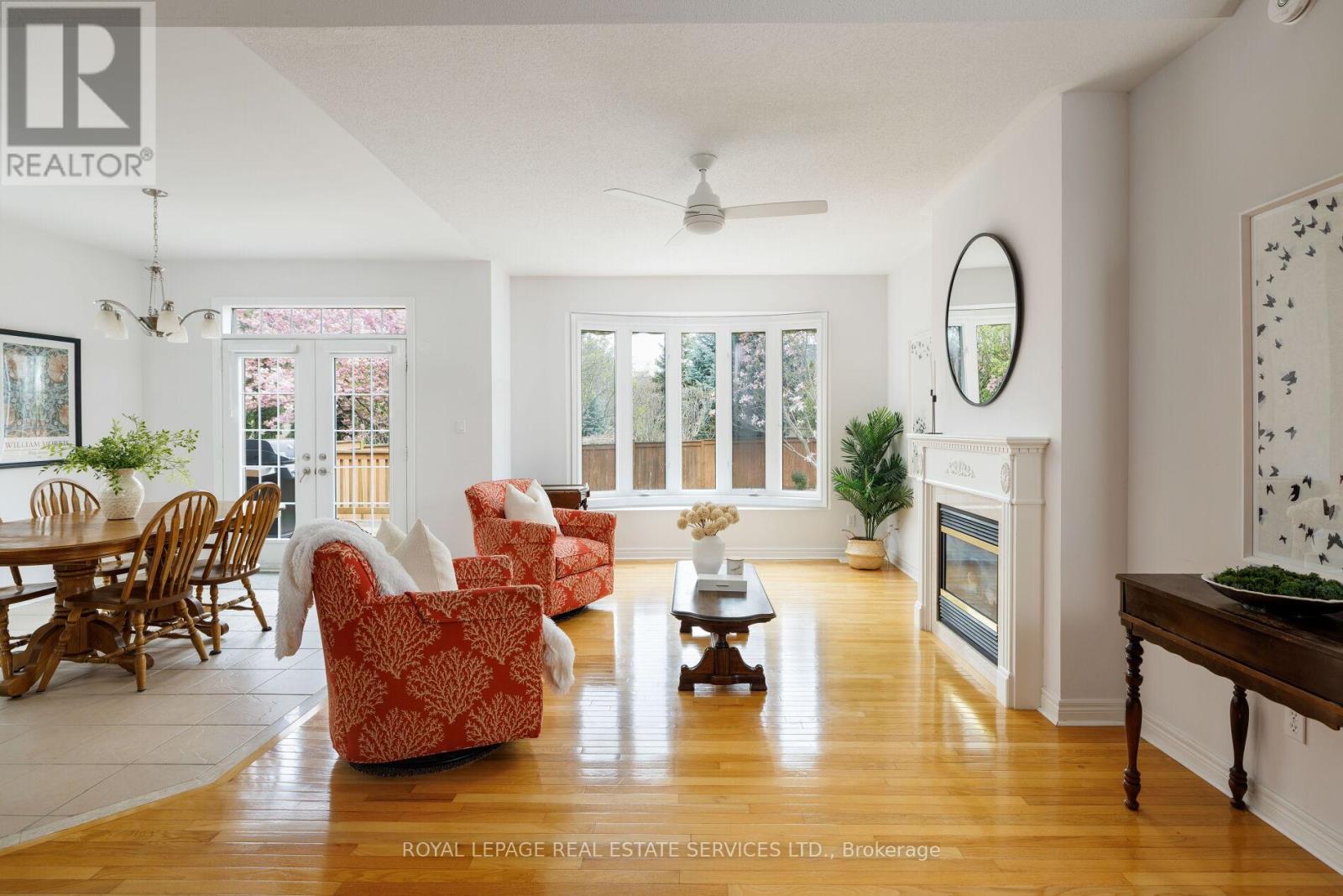 3417 Kinglet Court, Oakville, Ontario  L6L 6T3 - Photo 4 - W13135182
