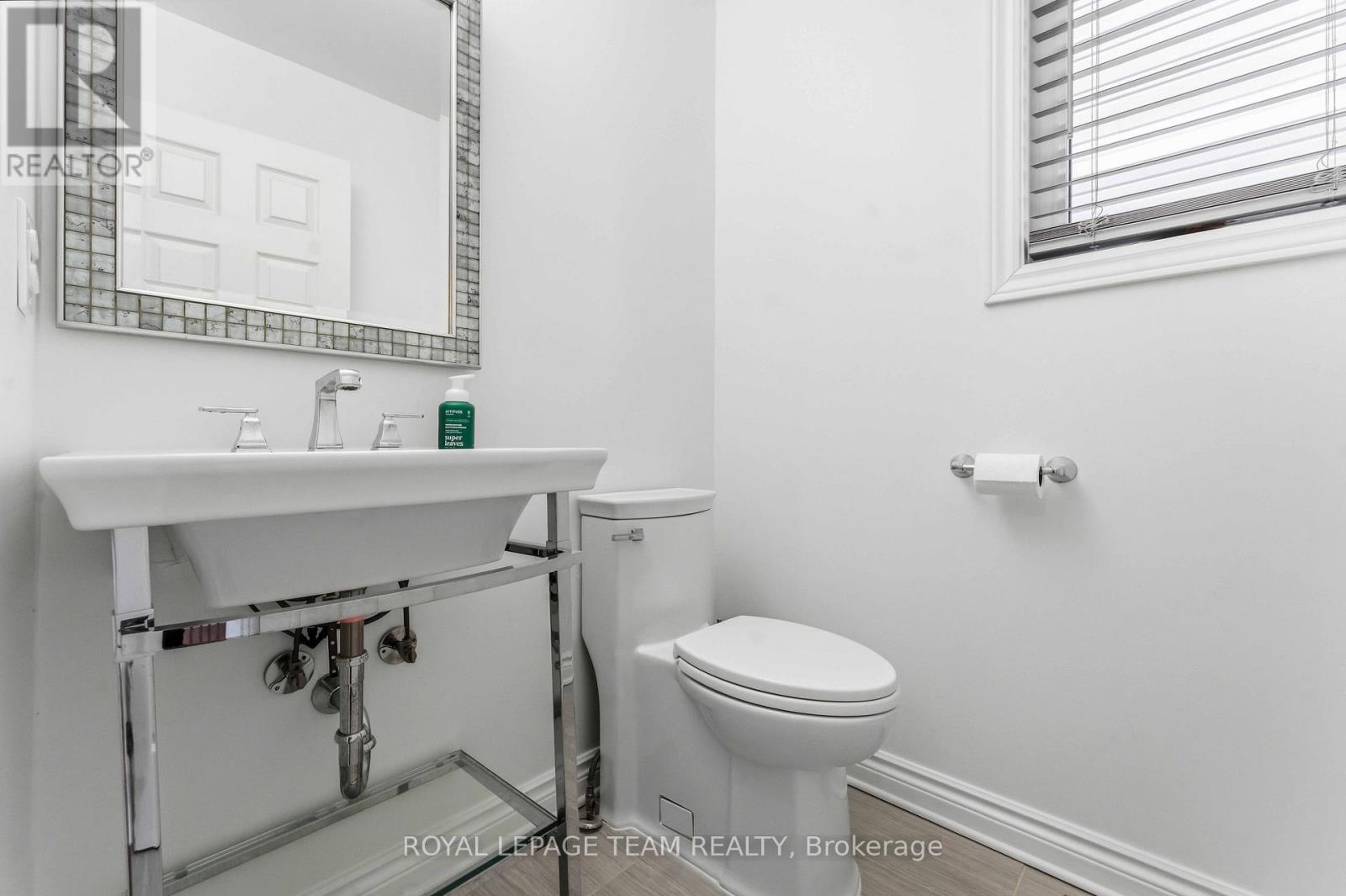 27 Highmont Court, Ottawa, Ontario  K2T 1B3 - Photo 12 - X12925906