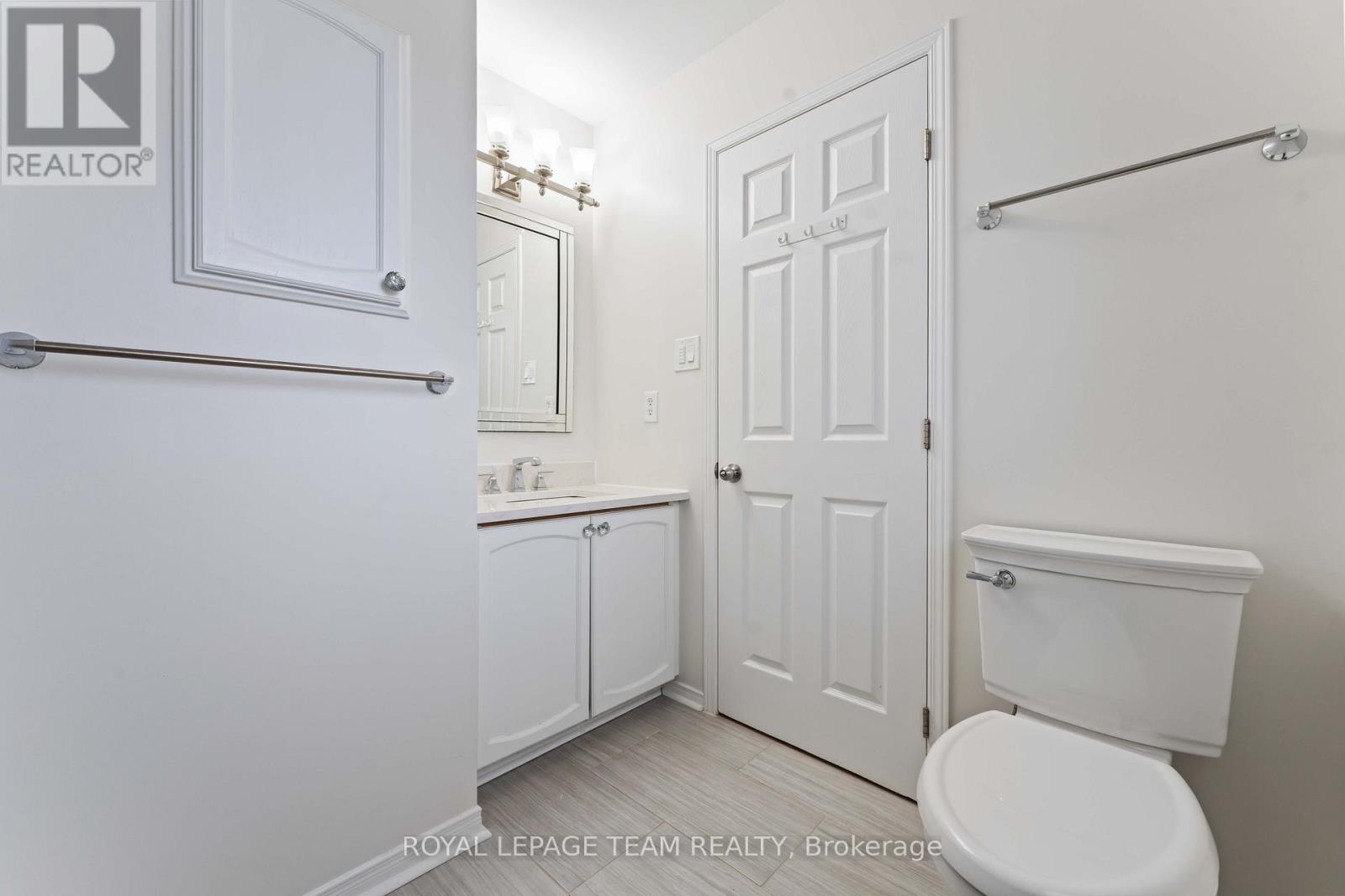 27 Highmont Court, Ottawa, Ontario  K2T 1B3 - Photo 20 - X12925906