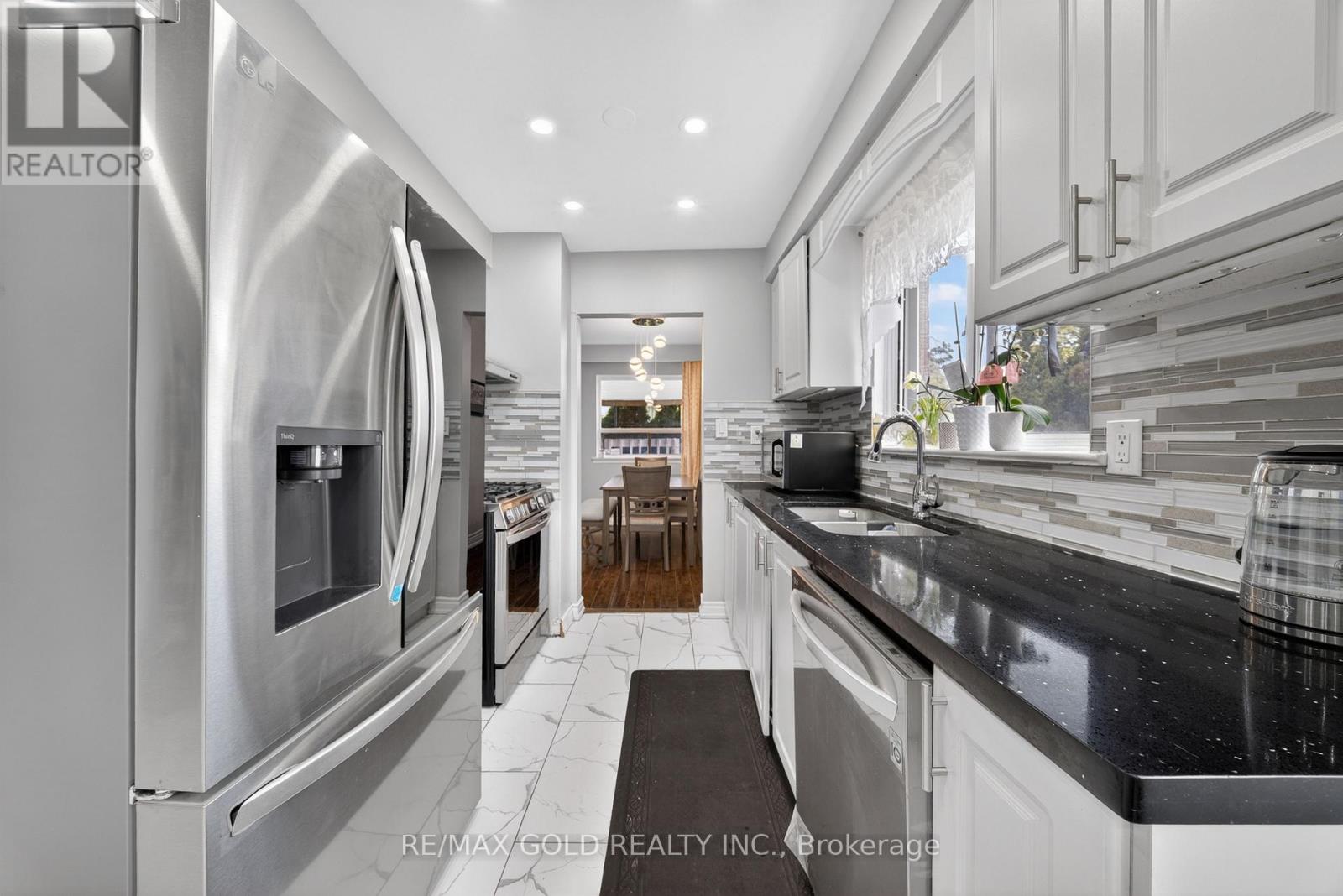 3289 Victory Crescent, Mississauga, Ontario  L4T 1M1 - Photo 9 - W13128462