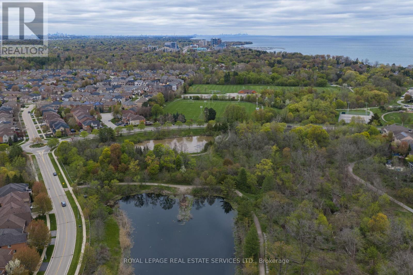 3417 Kinglet Court, Oakville, Ontario  L6L 6T3 - Photo 39 - W13135182