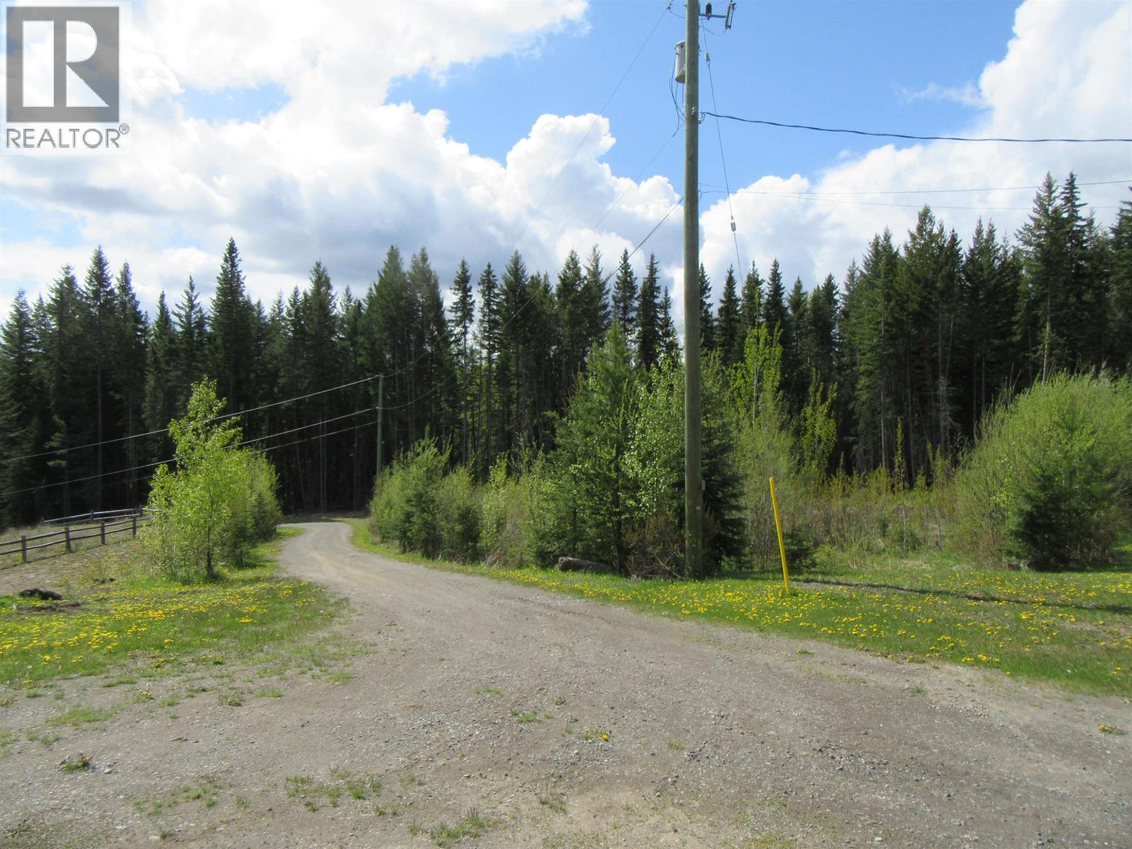 7384 Johnstone Road, Bridge Lake, British Columbia  V0K 1X2 - Photo 11 - R3124292