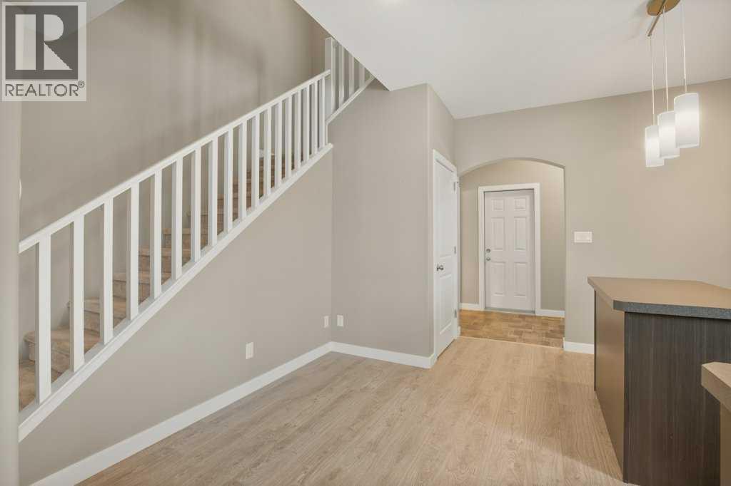 143 Vanier Drive, Red Deer, Alberta  T4R 0H6 - Photo 8 - A2291174