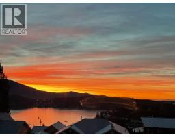 502 SPYGLASS PLACE, Gibsons, British Columbia