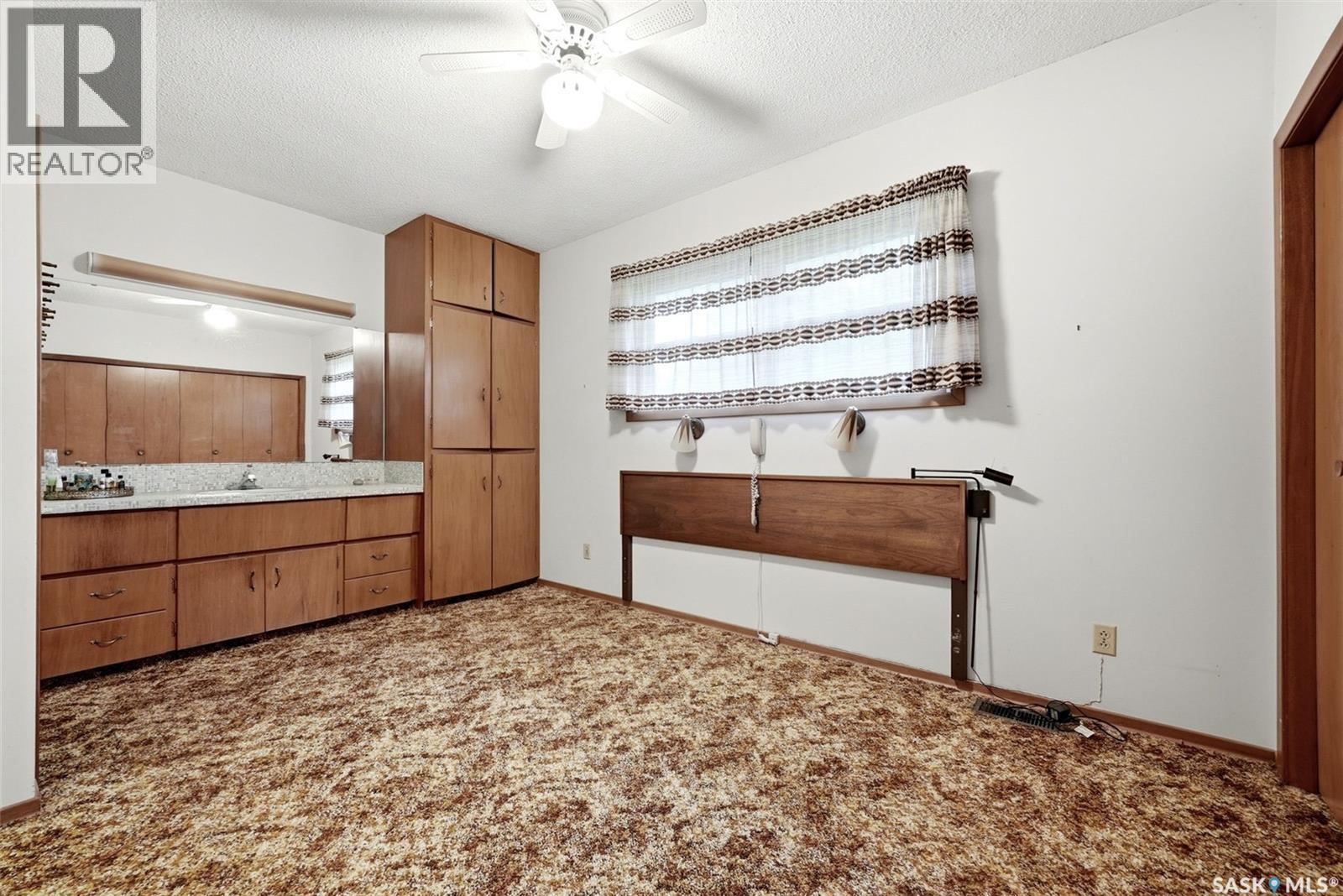 203 Angus Crescent, Regina, Saskatchewan  S4T 6N3 - Photo 22 - SK036132