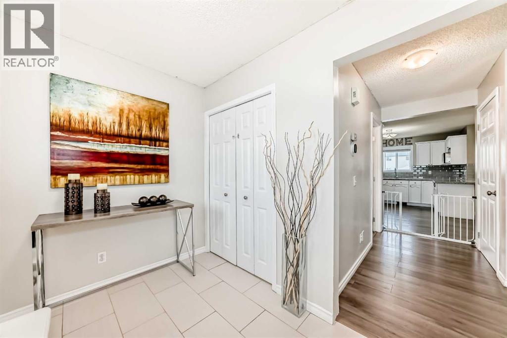 92 Covehaven Road NE, Calgary, Alberta  T3K 5W6 - Photo 6 - A2310318