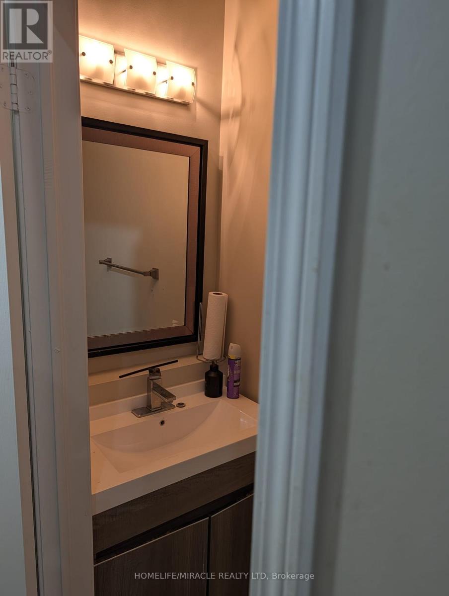 1326 Weir Chase, Mississauga, Ontario  L5V 2X1 - Photo 17 - W13105398