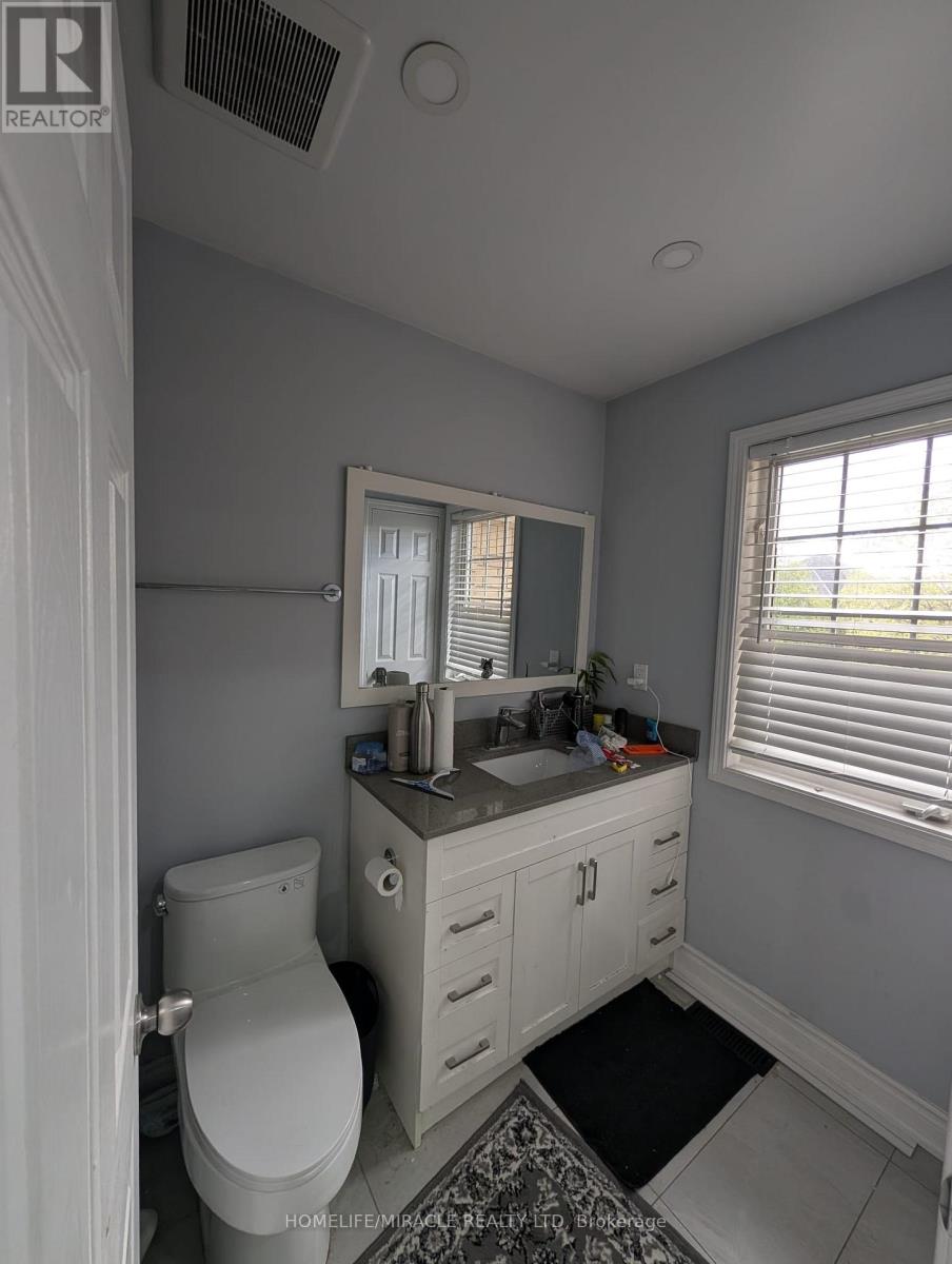 1326 Weir Chase, Mississauga, Ontario  L5V 2X1 - Photo 14 - W13105398
