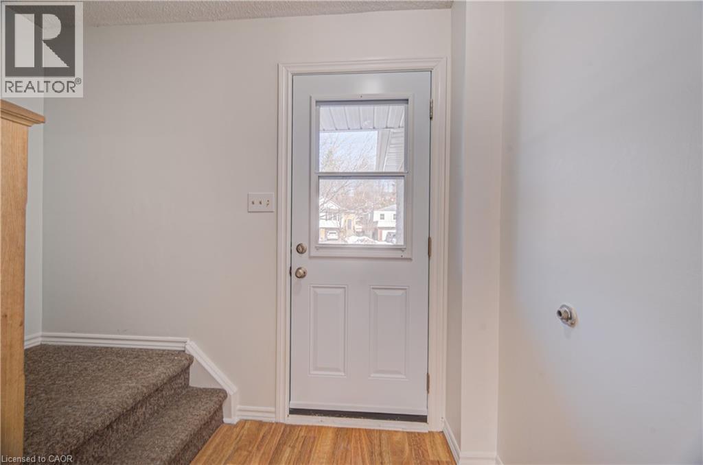 277 Pioneer Drive, Kitchener, Ontario  N2P 1M9 - Photo 3 - 40830541