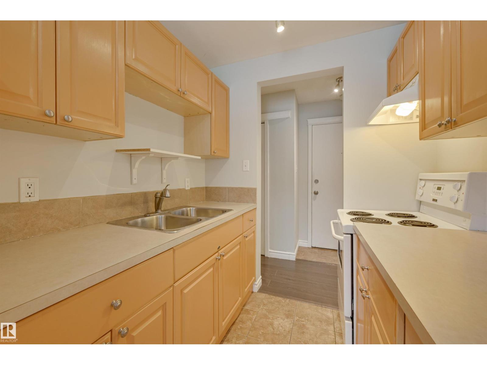 #105 10621 79 Av NW, Edmonton, Alberta  T6E 1S2 - Photo 10 - E4475435
