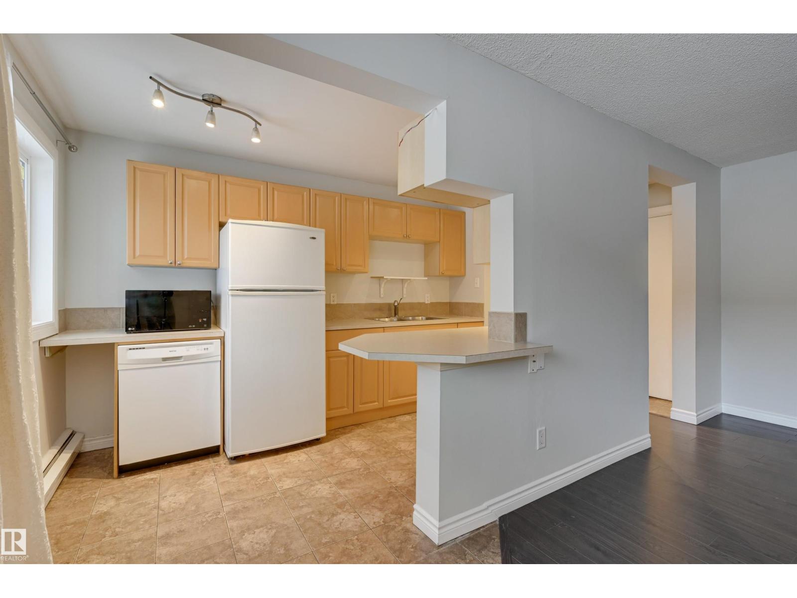 #105 10621 79 Av NW, Edmonton, Alberta  T6E 1S2 - Photo 6 - E4475435
