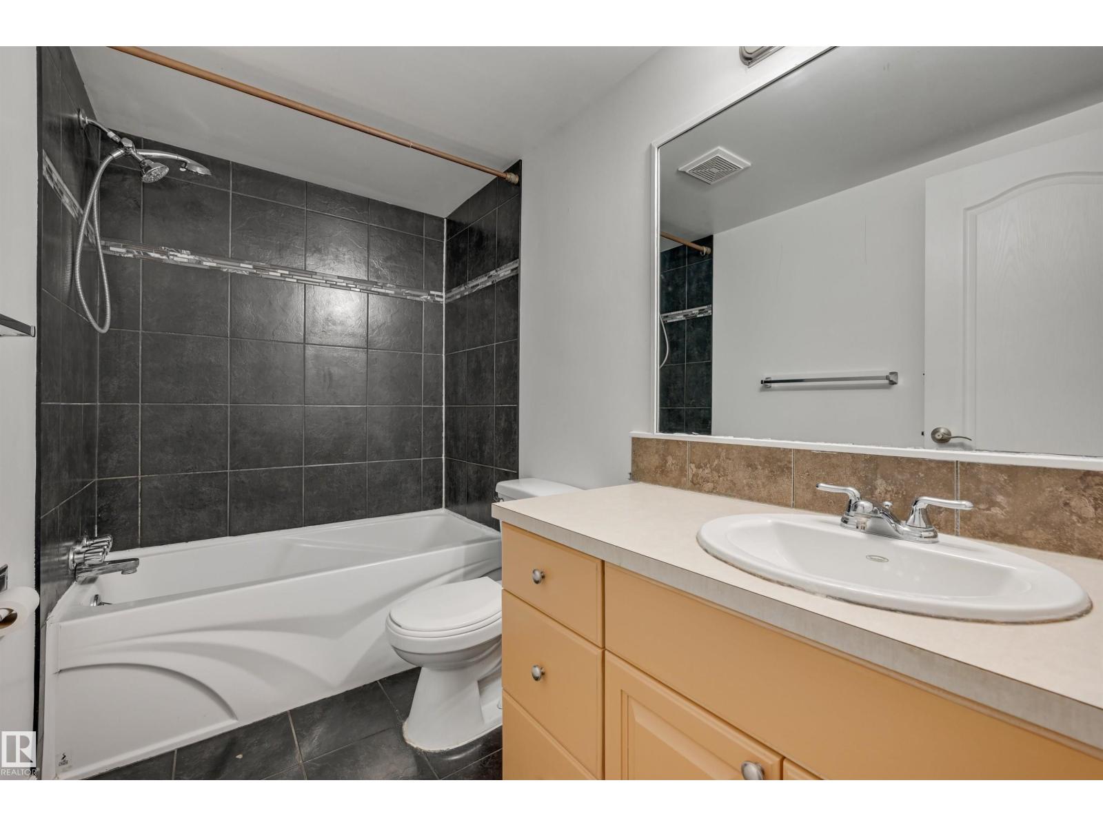 #105 10621 79 Av NW, Edmonton, Alberta  T6E 1S2 - Photo 18 - E4475435
