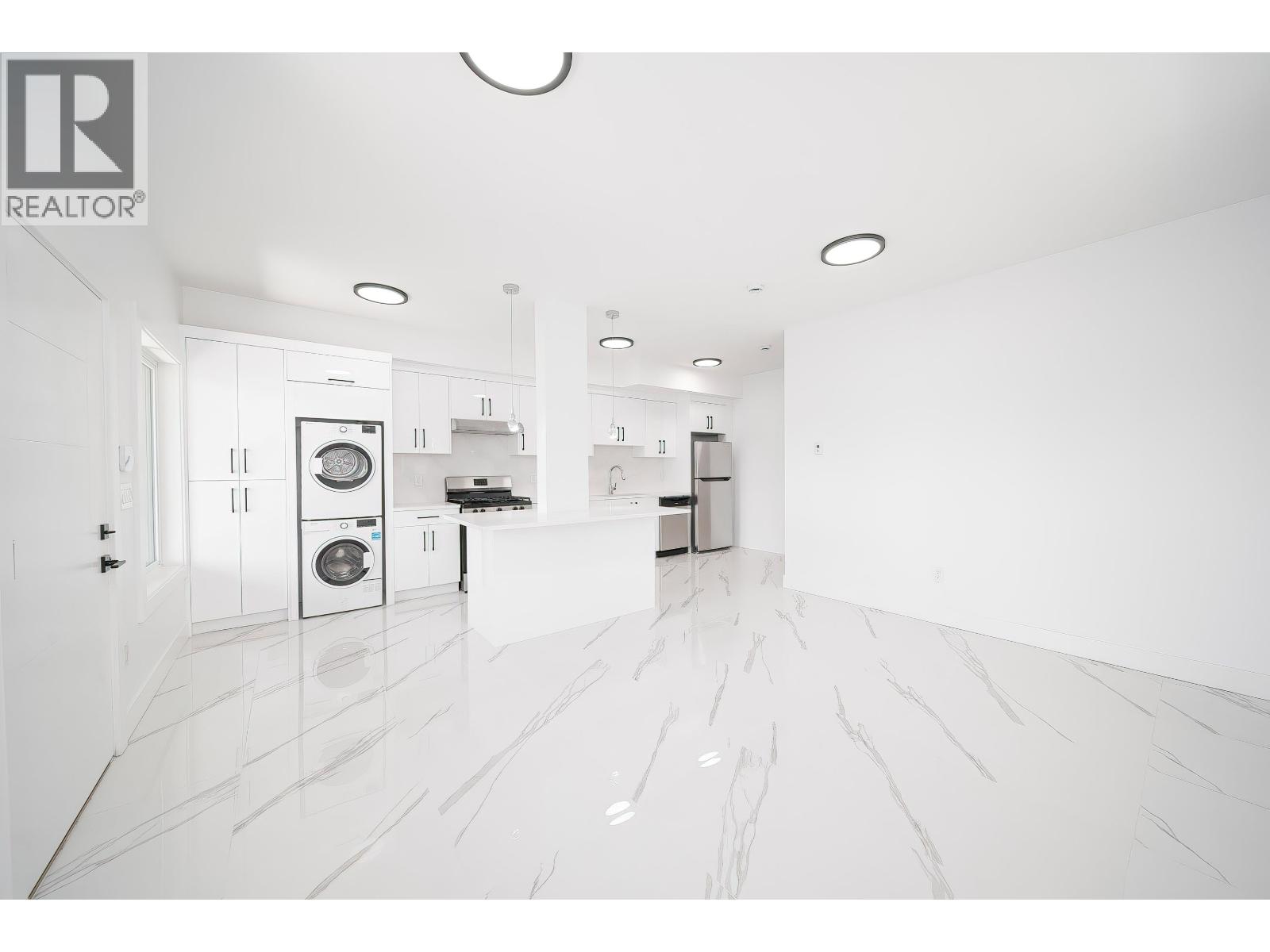 8014 11th Avenue, Burnaby, British Columbia  V3N 2N7 - Photo 30 - R3122412