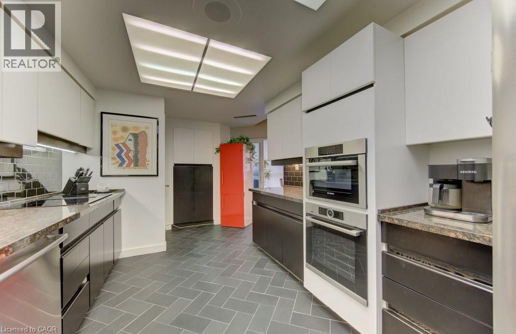 265 Westcourt Place Unit# Ph9, Waterloo, Ontario  N2L 6E4 - Photo 31 - 40830832