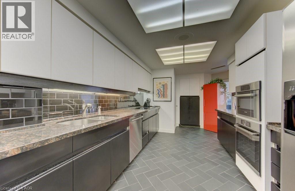 265 Westcourt Place Unit# Ph9, Waterloo, Ontario  N2L 6E4 - Photo 30 - 40830832