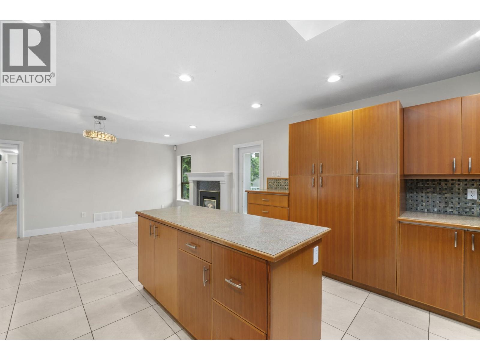 21105 River Road, Maple Ridge, British Columbia  V2X 2A1 - Photo 14 - R3123761