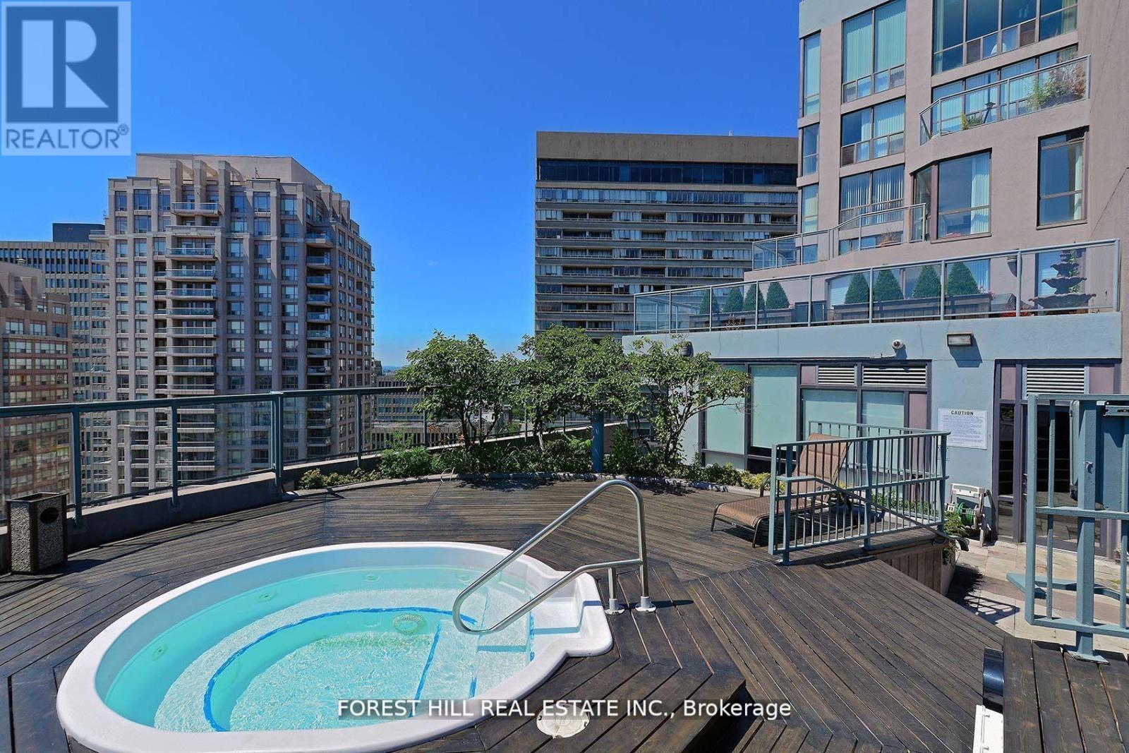803 - 24 Wellesley Street W, Toronto, Ontario  M4Y 2X6 - Photo 17 - C13136056