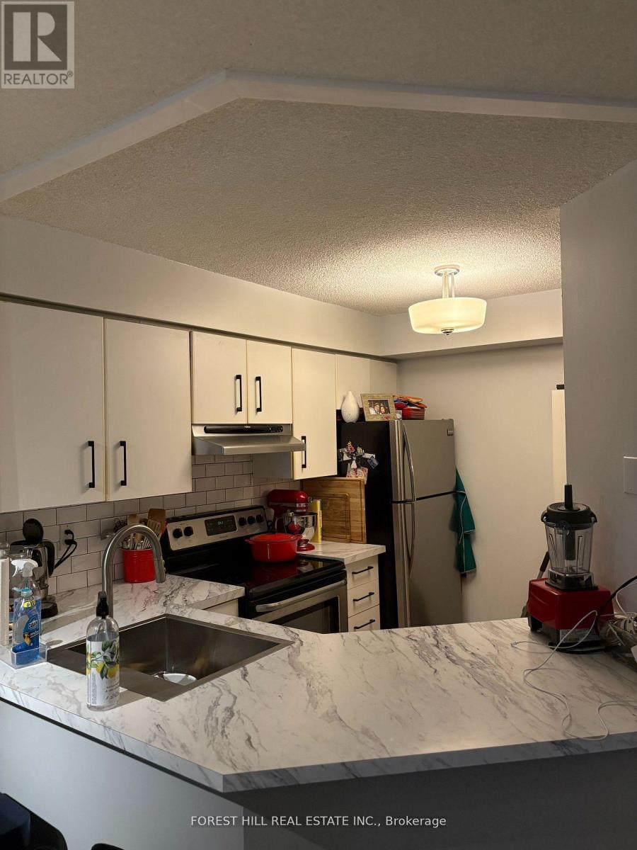 803 - 24 Wellesley Street W, Toronto, Ontario  M4Y 2X6 - Photo 5 - C13136056