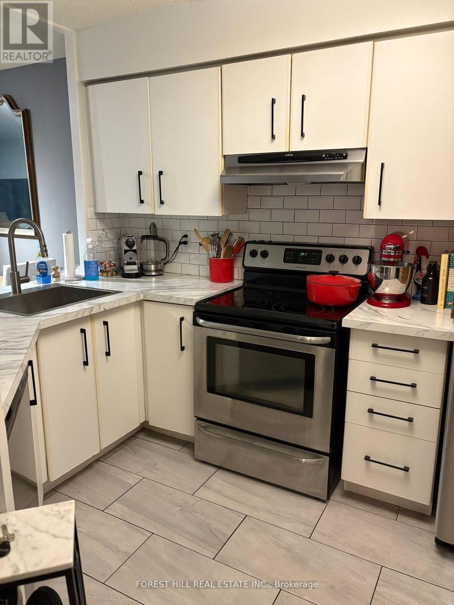 803 - 24 Wellesley Street W, Toronto, Ontario  M4Y 2X6 - Photo 7 - C13136056
