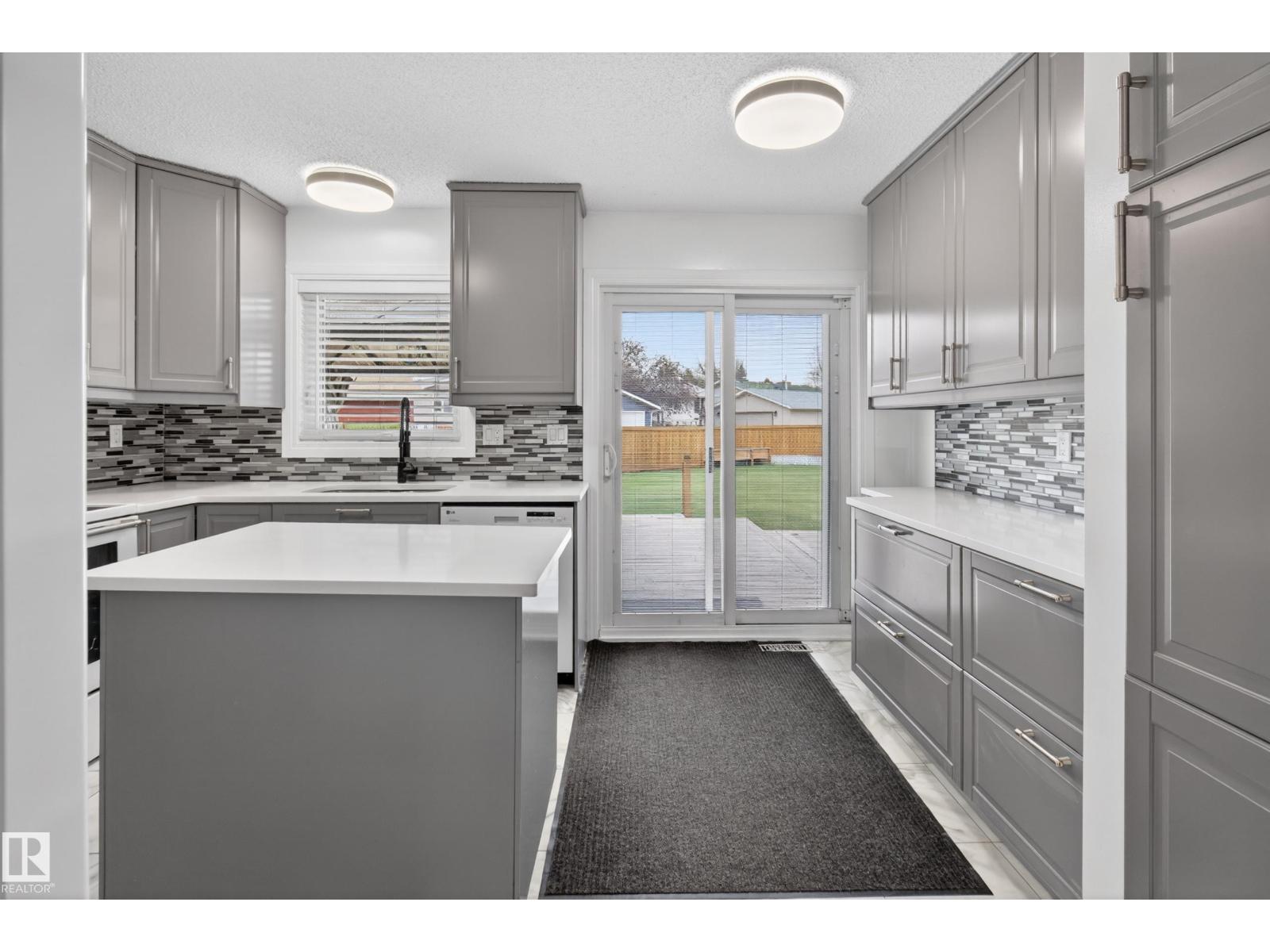 2622 131 Av Nw, Edmonton, Alberta  T5A 3Z1 - Photo 15 - E4488109
