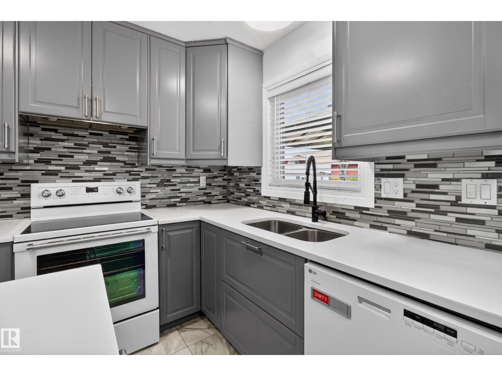2622 131 Av Nw, Edmonton, Alberta  T5A 3Z1 - Photo 19 - E4488109