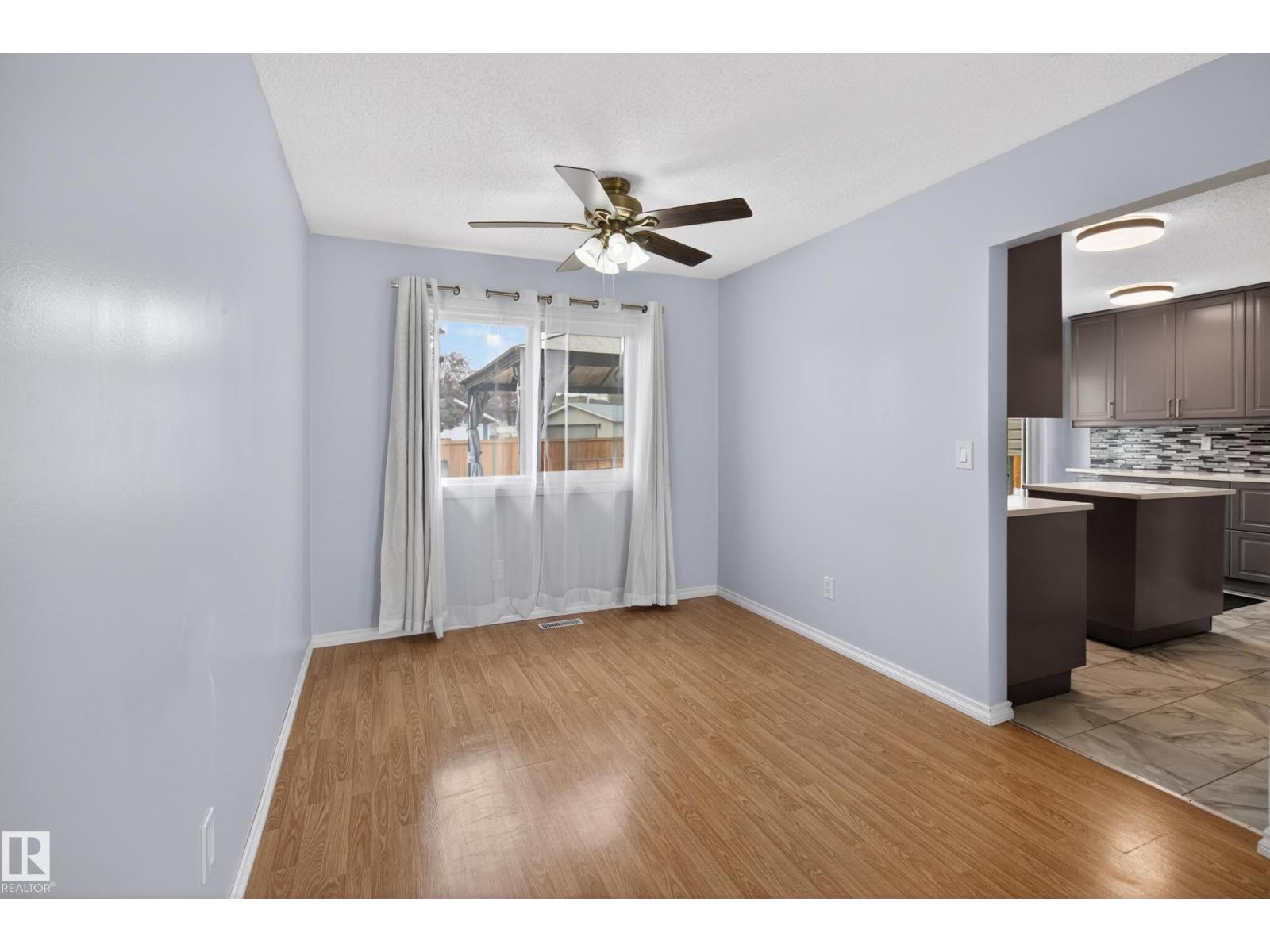 2622 131 Av Nw, Edmonton, Alberta  T5A 3Z1 - Photo 9 - E4488109