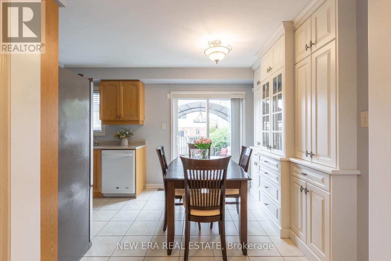 7 Catkins Crescent, Whitby, Ontario  L1R 3A2 - Photo 11 - E13136160
