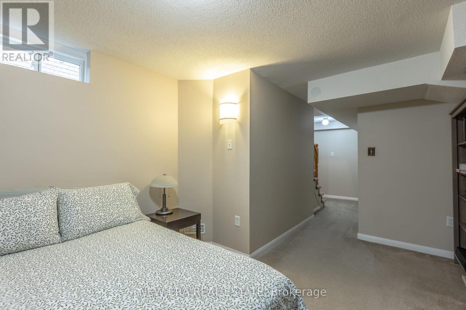 7 Catkins Crescent, Whitby, Ontario  L1R 3A2 - Photo 32 - E13136160