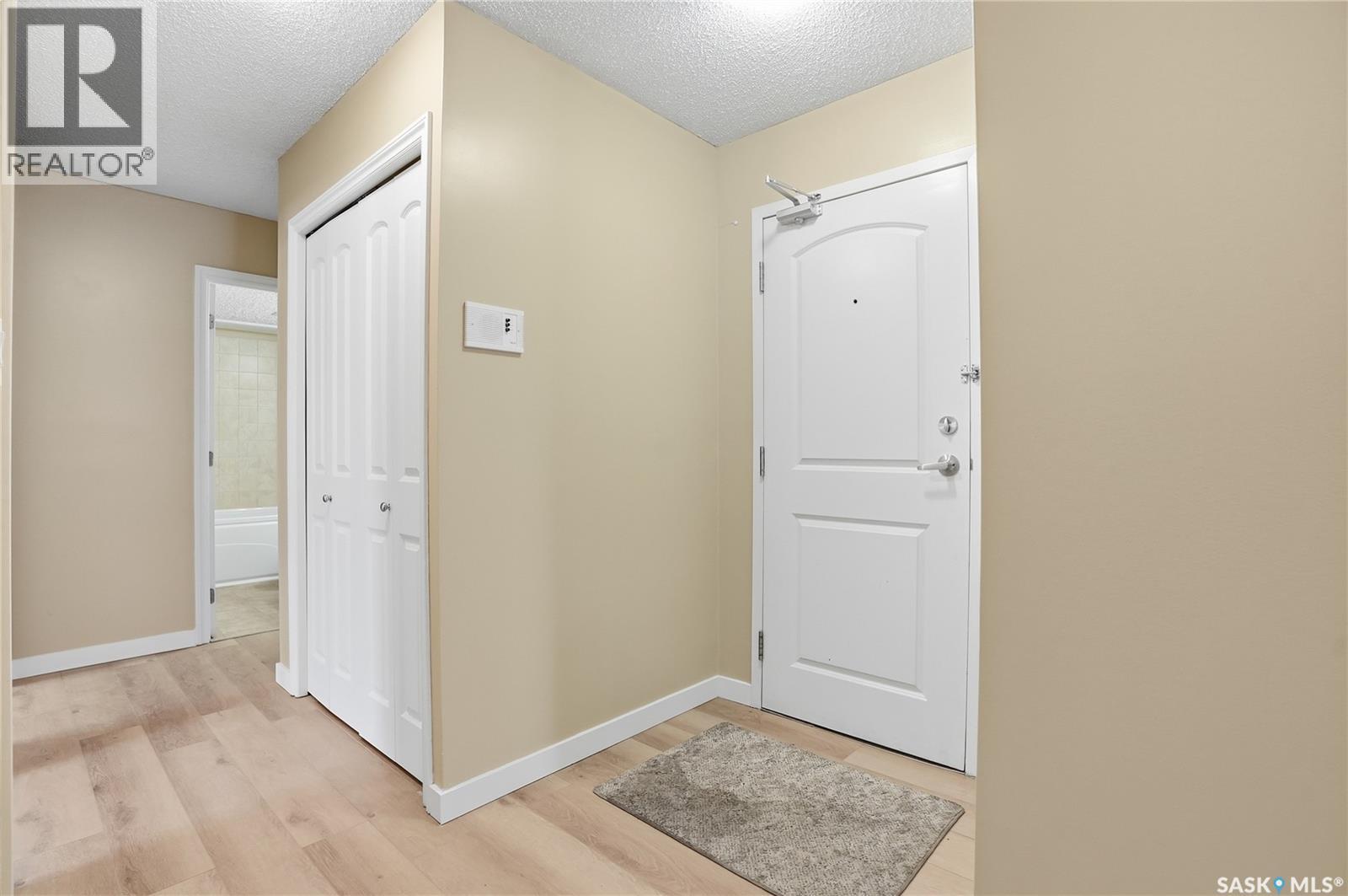 106 254 Pinehouse Place, Saskatoon, Saskatchewan  S7K 4X1 - Photo 2 - SK036158