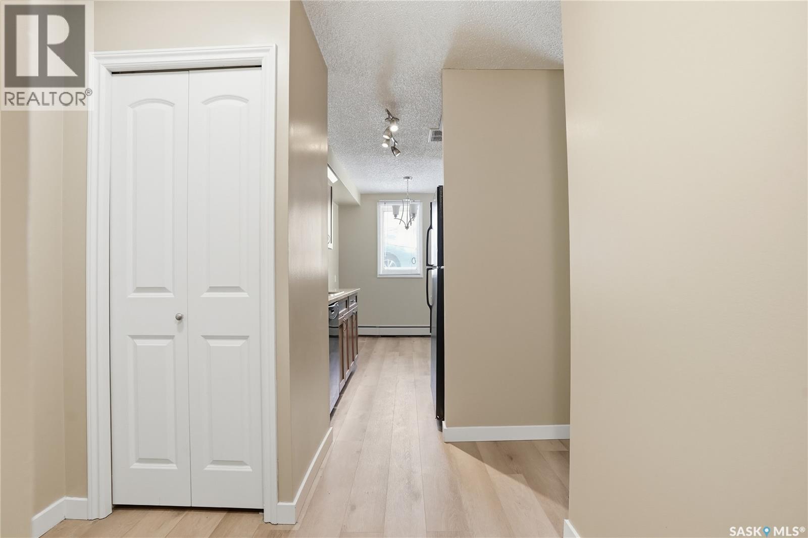 106 254 Pinehouse Place, Saskatoon, Saskatchewan  S7K 4X1 - Photo 3 - SK036158