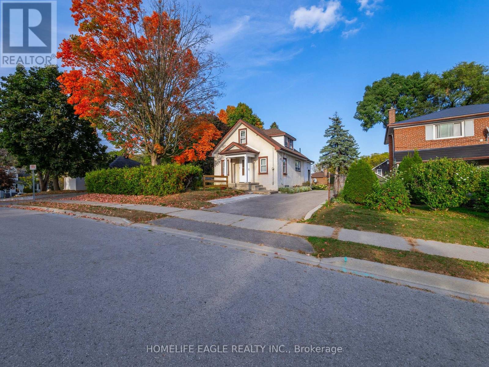 75 Denne Boulevard, Newmarket, Ontario  L3Y 4H5 - Photo 5 - N13136030