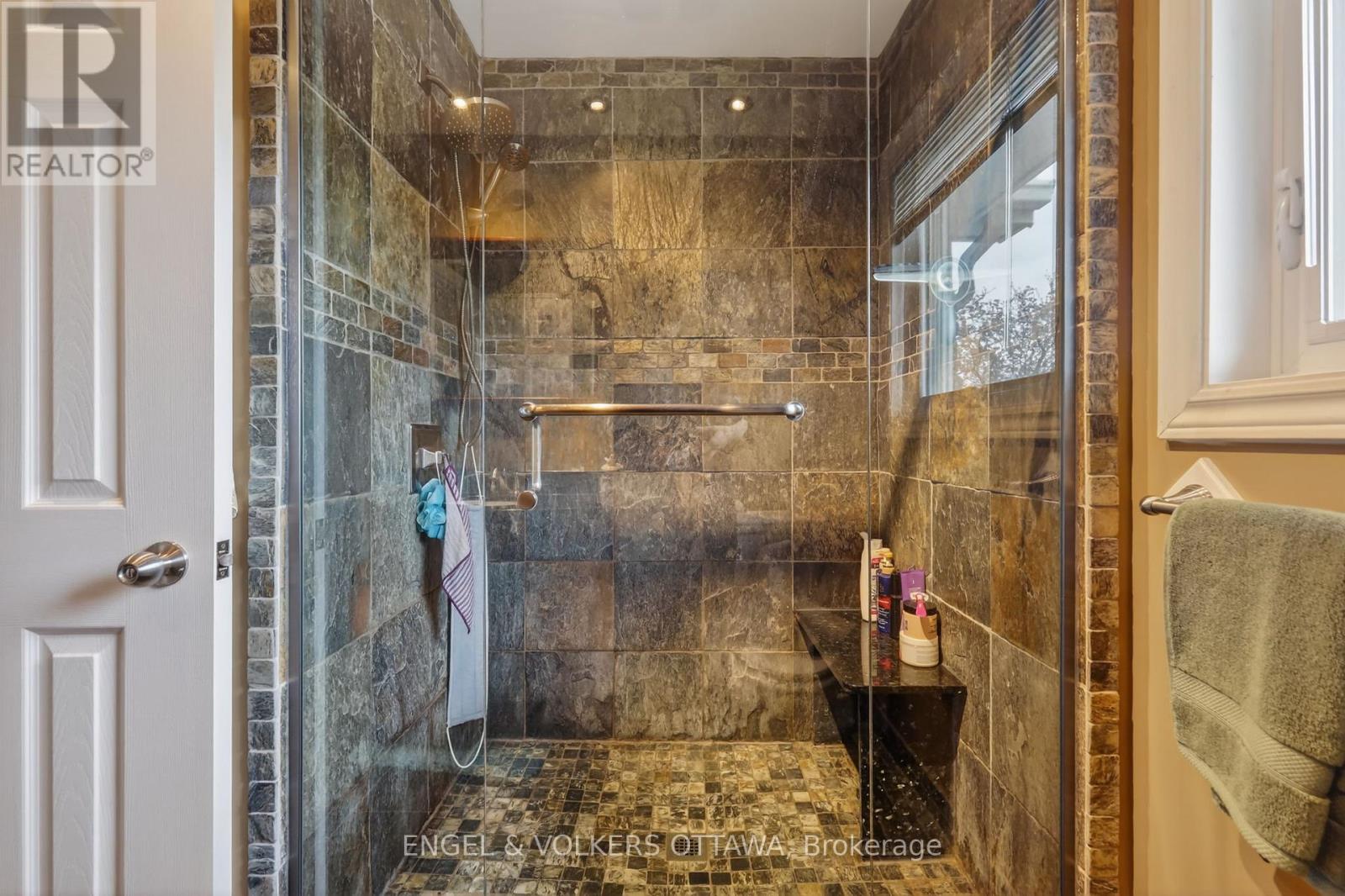 425 Tanager Bay, Ottawa, Ontario  K1E 2Z7 - Photo 29 - X13053908
