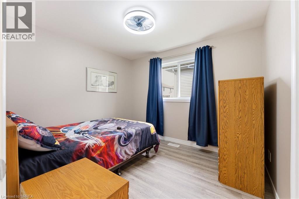 33 Margaret Drive, St. George, Ontario  N0E 1N0 - Photo 16 - 40825642