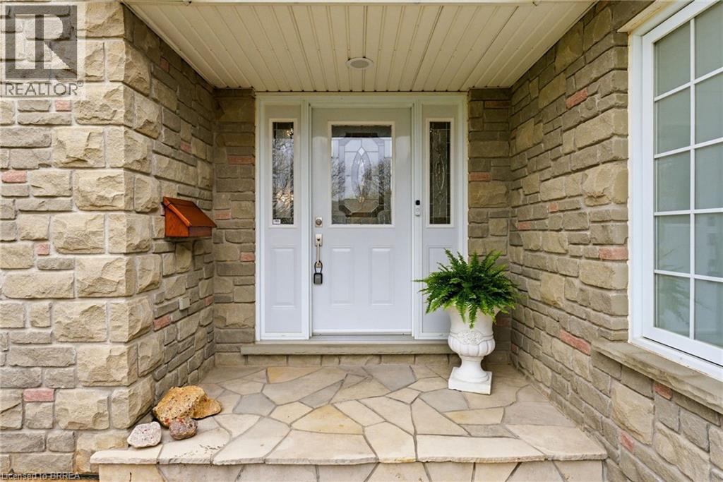 33 Margaret Drive, St. George, Ontario  N0E 1N0 - Photo 2 - 40825642