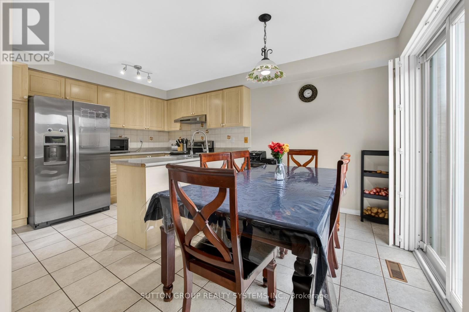 5705 Jenvic Grove E, Mississauga, Ontario  L5M 7B4 - Photo 16 - W13136036