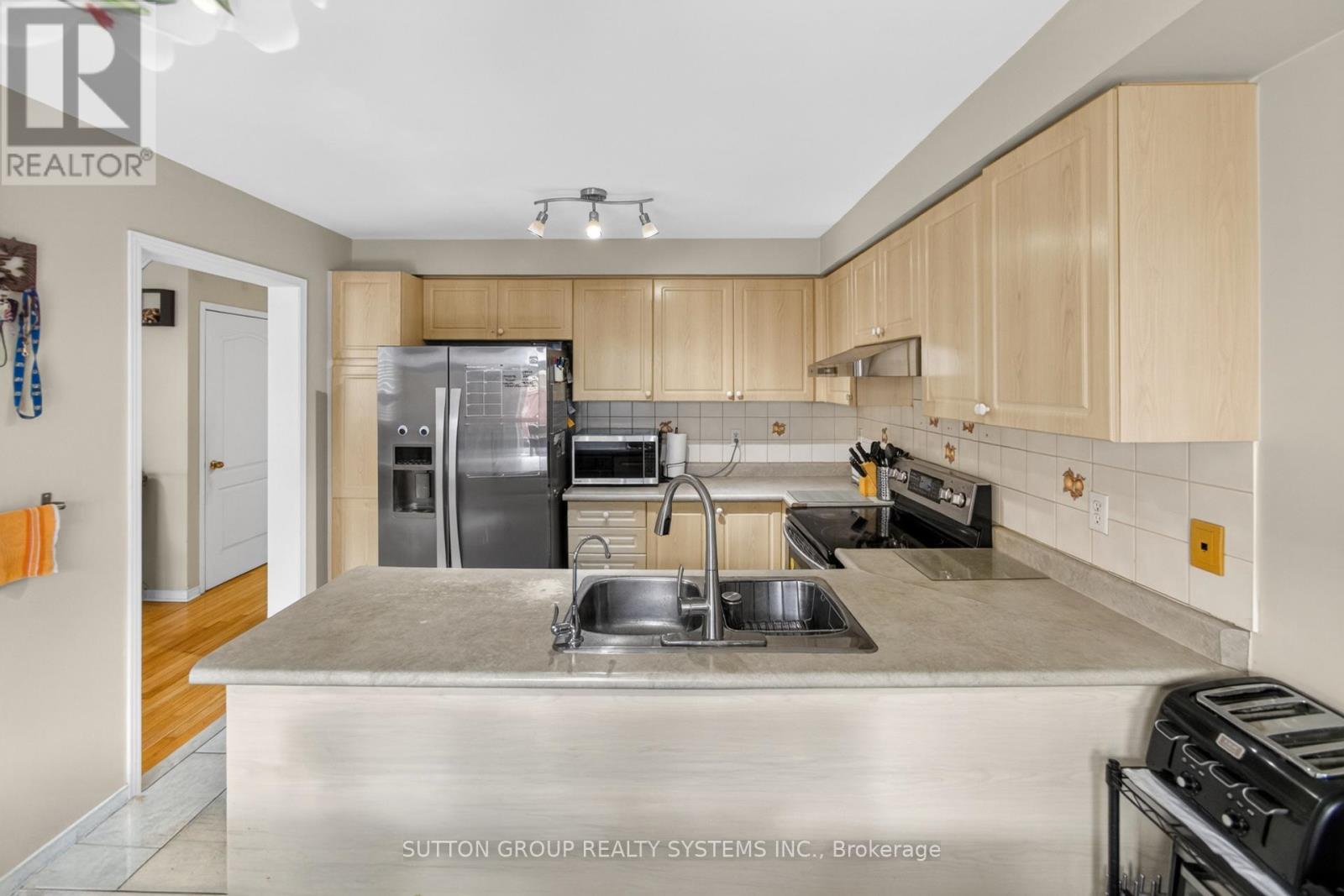 5705 Jenvic Grove E, Mississauga, Ontario  L5M 7B4 - Photo 20 - W13136036