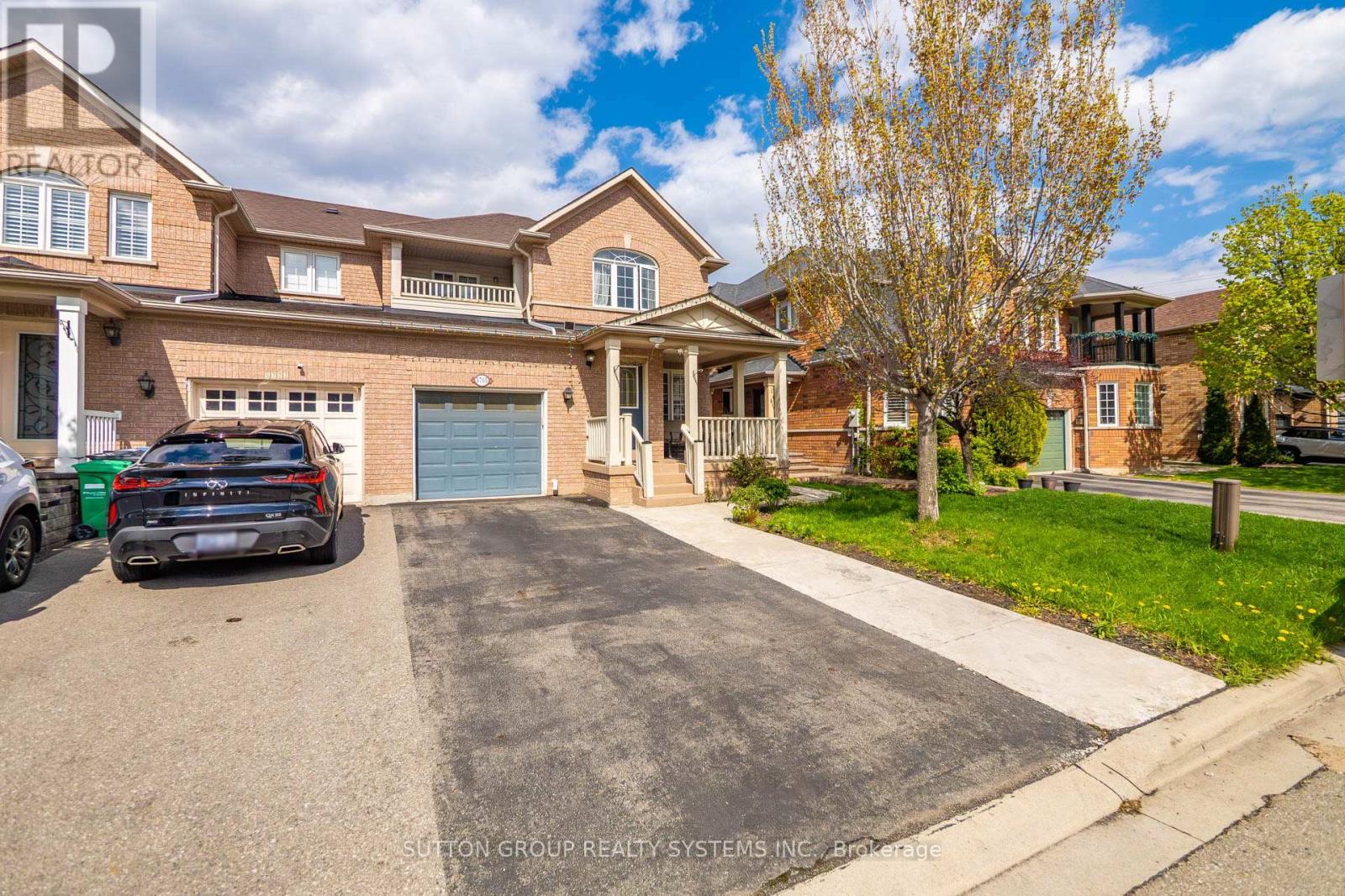 5705 Jenvic Grove E, Mississauga, Ontario  L5M 7B4 - Photo 4 - W13136036