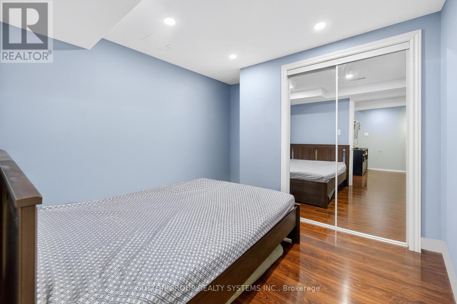 5705 Jenvic Grove E, Mississauga, Ontario  L5M 7B4 - Photo 44 - W13136036