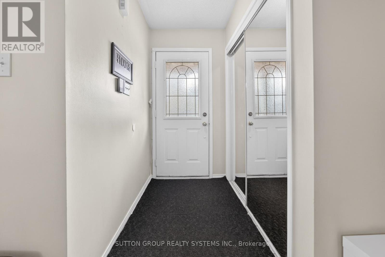 5705 Jenvic Grove E, Mississauga, Ontario  L5M 7B4 - Photo 8 - W13136036