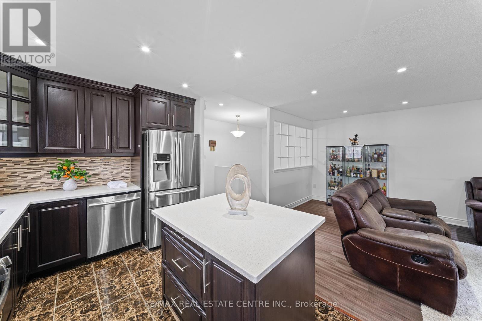 22 Glen Echo Court, Brampton, Ontario  L6S 5T9 - Photo 18 - W13136050