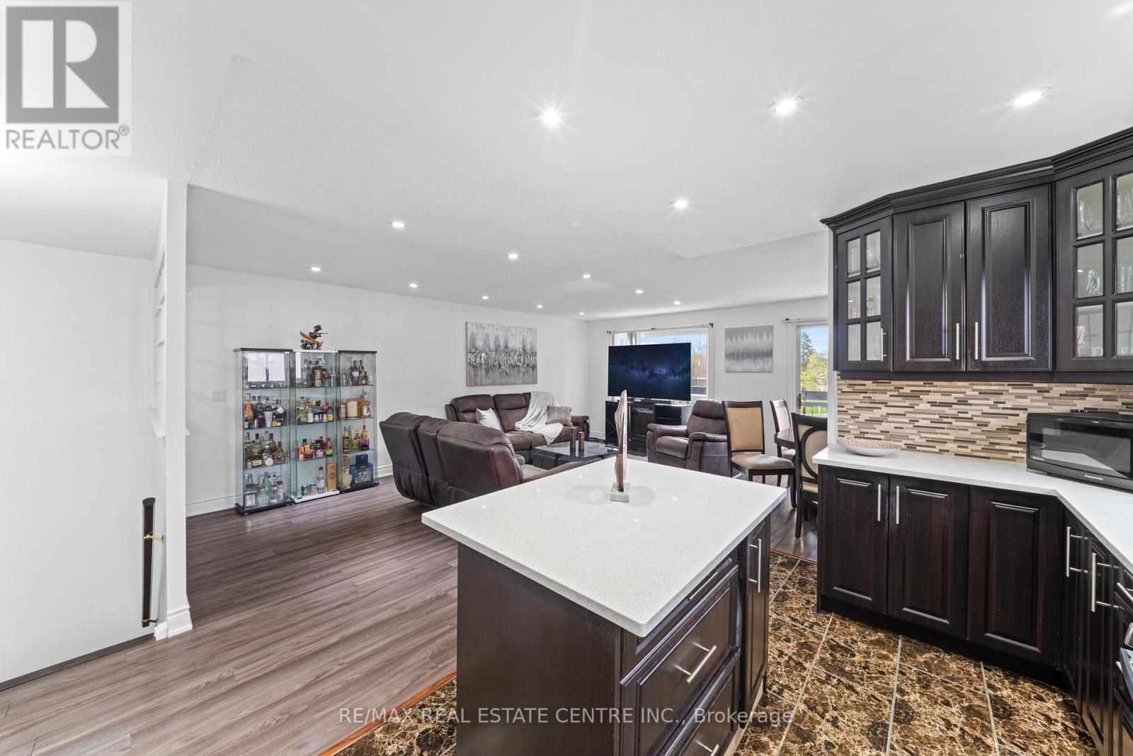 22 Glen Echo Court, Brampton, Ontario  L6S 5T9 - Photo 19 - W13136050