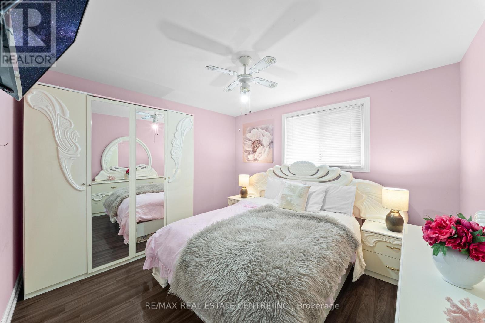 22 Glen Echo Court, Brampton, Ontario  L6S 5T9 - Photo 25 - W13136050