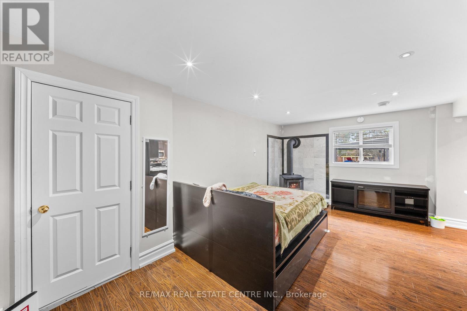 22 Glen Echo Court, Brampton, Ontario  L6S 5T9 - Photo 32 - W13136050