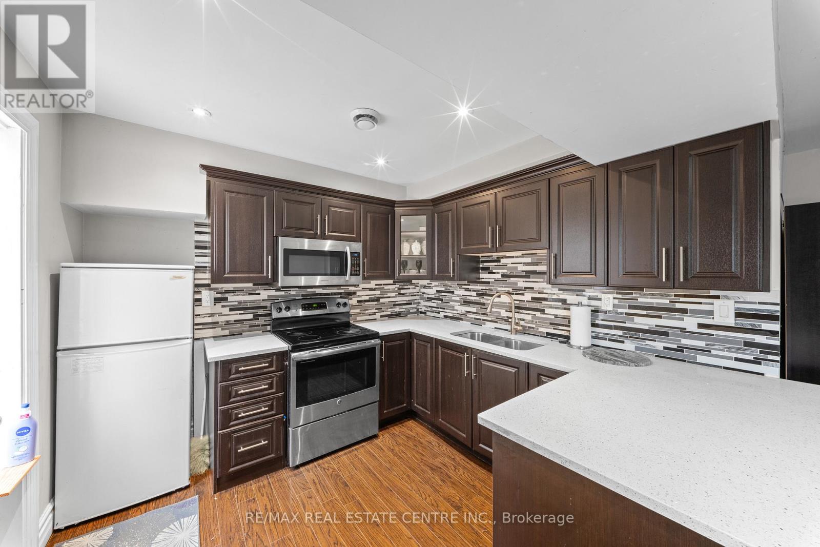 22 Glen Echo Court, Brampton, Ontario  L6S 5T9 - Photo 36 - W13136050